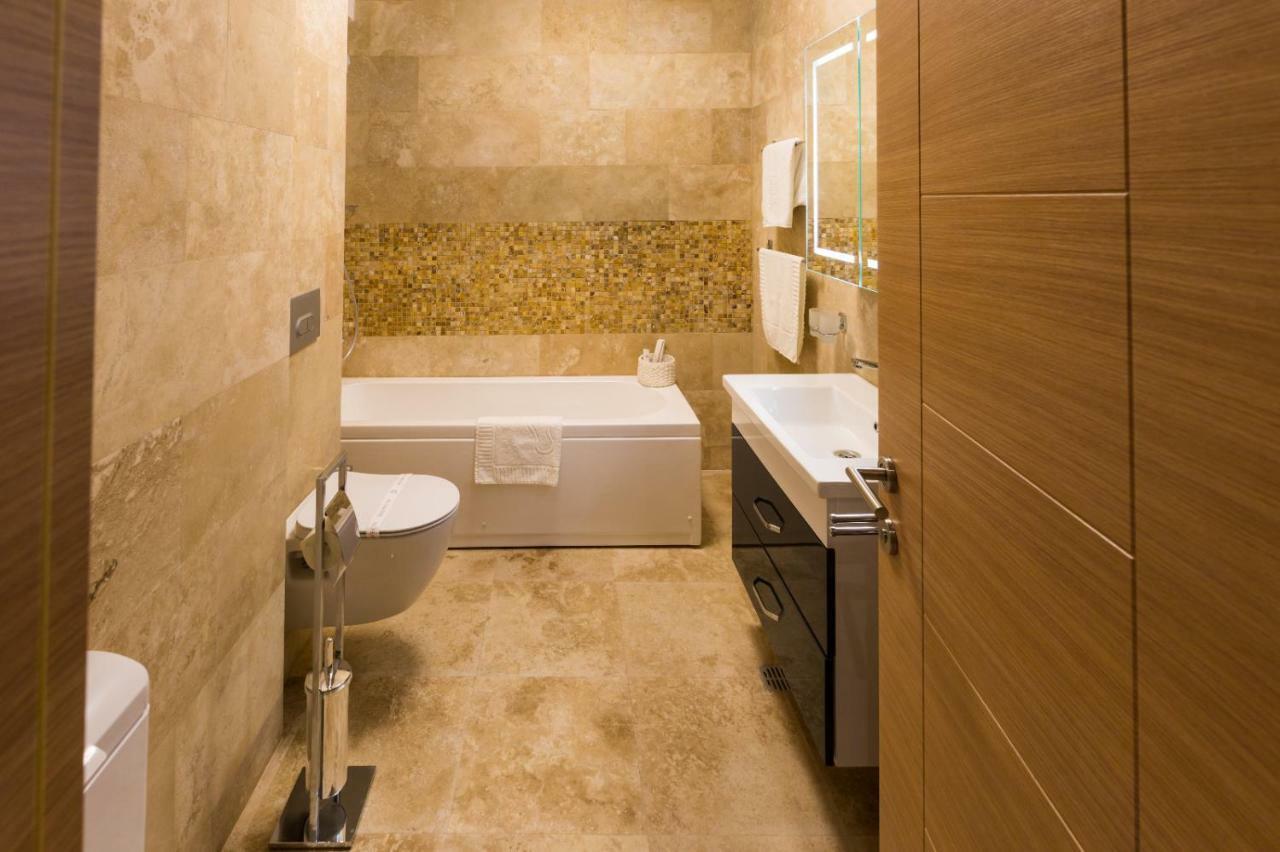 Rose Luxury Apartment Mamaia Ngoại thất bức ảnh